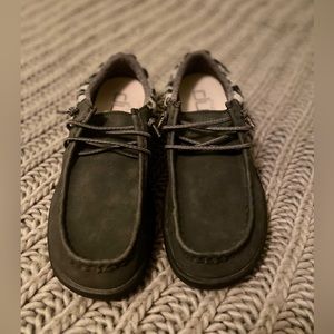 Hey dude shoes women’s size 8